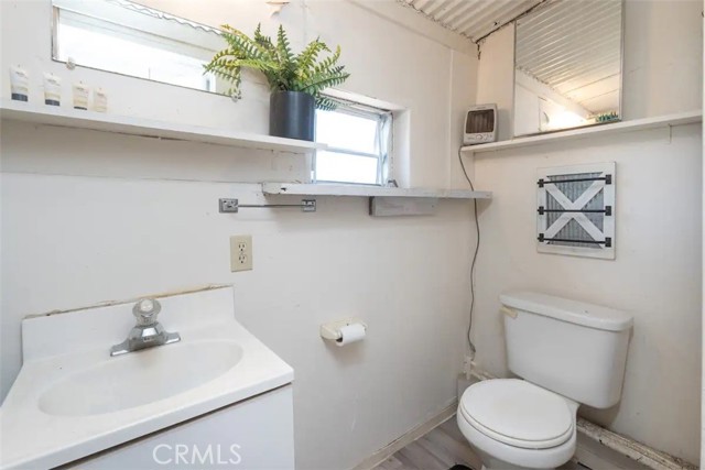 Detail Gallery Image 20 of 22 For 38797 Highway 41, Oakhurst,  CA 93644 - 3 Beds | 1/1 Baths