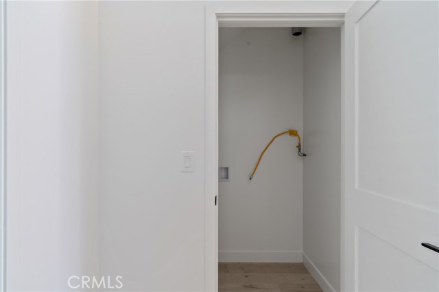 Detail Gallery Image 7 of 7 For 11140 Woodley Ave #1/4,  Granada Hills,  CA 91344 - 1 Beds | 1 Baths