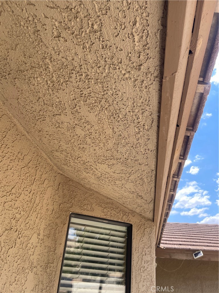 https://media.crmls.org/medias/fa3b8267-83ca-4ed1-bc14-9b1ef544d22c.jpg?preset=X-Large