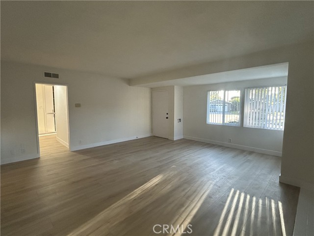 Detail Gallery Image 3 of 20 For 2361 Faust Ave, Long Beach,  CA 90815 - 3 Beds | 2 Baths