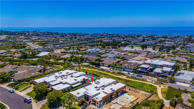 21 Beachcomber Drive, Corona del Mar CA: https://media.crmls.org/medias/fa3bf8ad-e732-443e-985f-1b94c5b07885.jpg