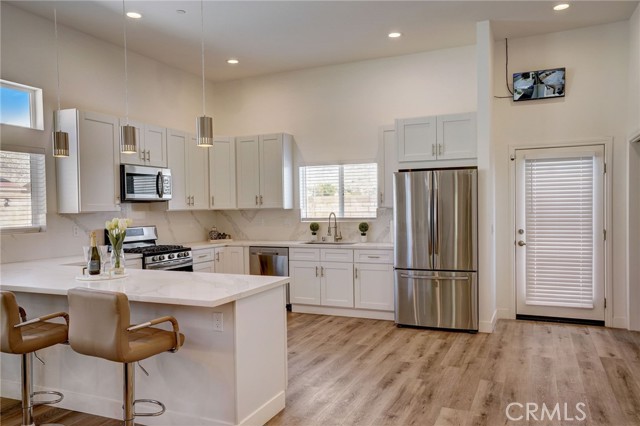 Detail Gallery Image 17 of 55 For 65338 Rolling Hills Dr, Desert Hot Springs,  CA 92240 - 4 Beds | 3/1 Baths