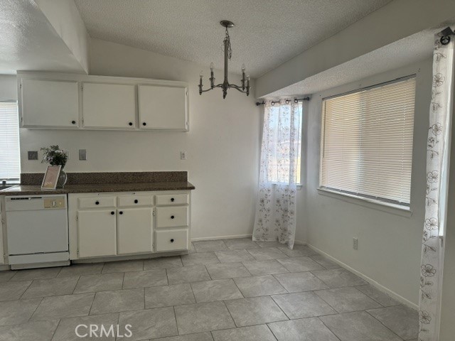 Detail Gallery Image 13 of 46 For 39457 Frontier Circus St, Palmdale,  CA 93591 - 3 Beds | 2 Baths
