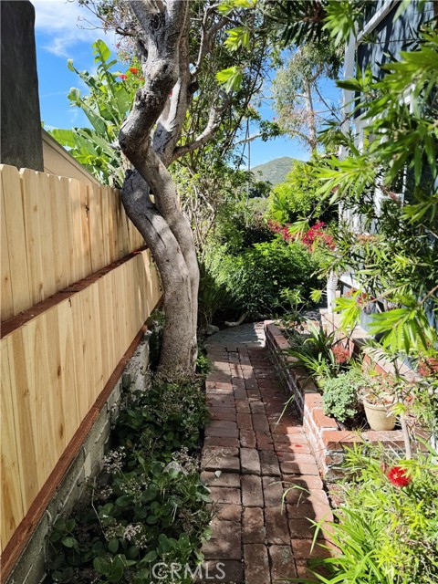 Detail Gallery Image 34 of 50 For 31865 8th, Laguna Beach,  CA 92651 - 3 Beds | 1/1 Baths