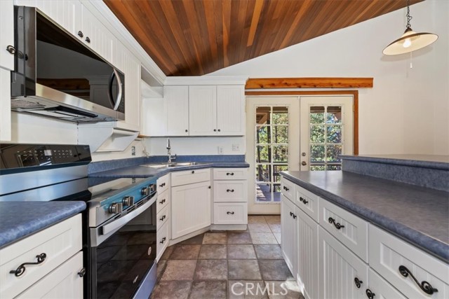 Detail Gallery Image 21 of 47 For 6302 Spruce, Angelus Oaks,  CA 92305 - 2 Beds | 2 Baths