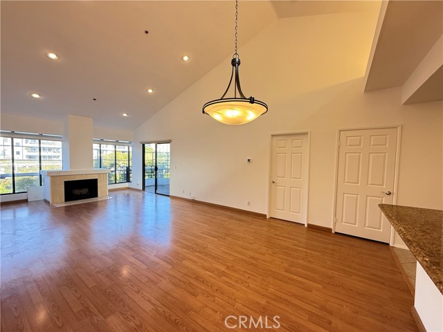 Front Image Thumbnail for CRNP25246881