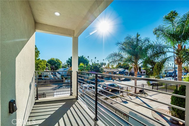531 W 80TH, Los Angeles CA: https://media.crmls.org/medias/fa3dae4c-7dd6-4dba-87a6-a66ef110aefa.jpg