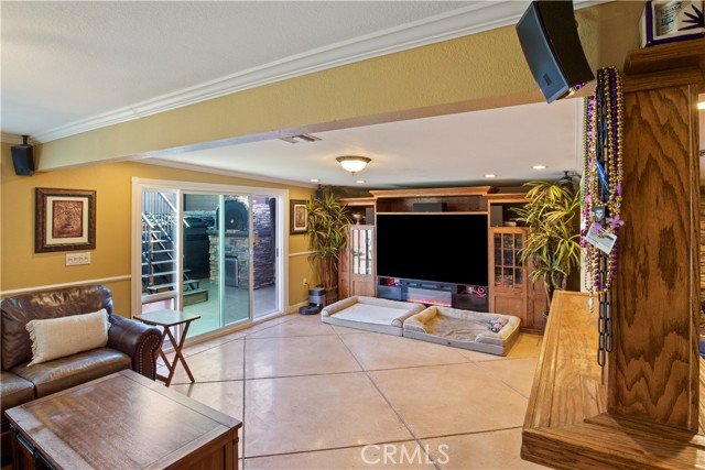 Image 14 of 46 For 2425 Heather Avenue