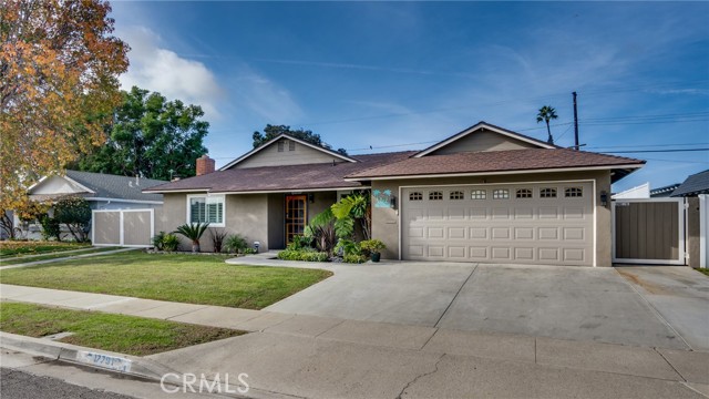 Detail Gallery Image 2 of 31 For 17791 Oak Street, Fountain Valley,  CA 92708 - 4 Beds | 2 Baths