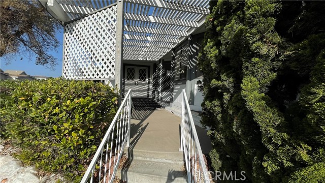 Detail Gallery Image 7 of 23 For 119 Poinsettia Gardens Dr #119,  Ventura,  CA 93004 - 2 Beds | 2 Baths