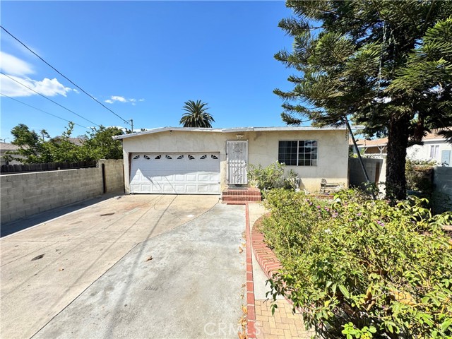 Detail Gallery Image 1 of 10 For 13745 Louvre St, Pacoima,  CA 91331 - 6 Beds | 4 Baths
