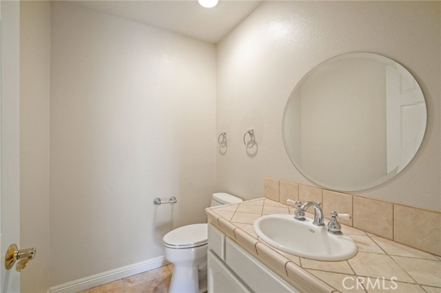 7169 Castle Peak Drive, West Hills CA: https://media.crmls.org/medias/fa3fd179-68b1-473e-82a2-1544ae621e45.jpg