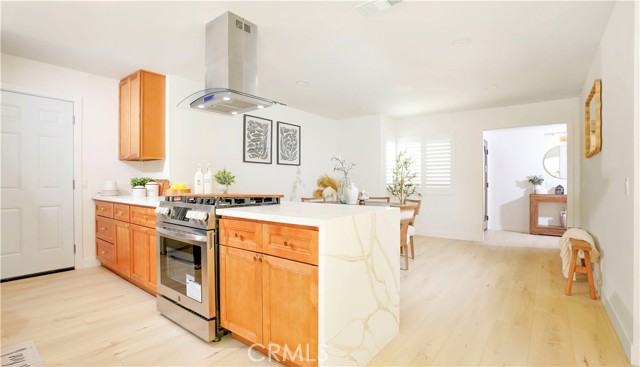 17698 Locust Street, Fountain Valley CA: https://media.crmls.org/medias/fa3fdcf1-dafc-4150-97a3-e3f61e62f855.jpg