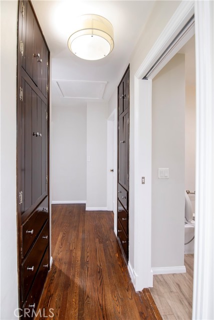 Detail Gallery Image 32 of 57 For 7447 Enfield, Reseda,  CA 91335 - 3 Beds | 2 Baths