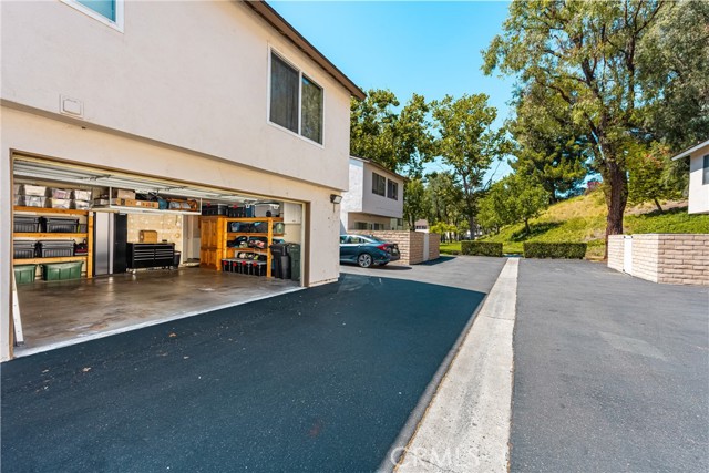 5497 E Willow Woods Lane, Anaheim CA: https://media.crmls.org/medias/fa40ba8a-35d4-47bd-b432-4416da399a4d.jpg
