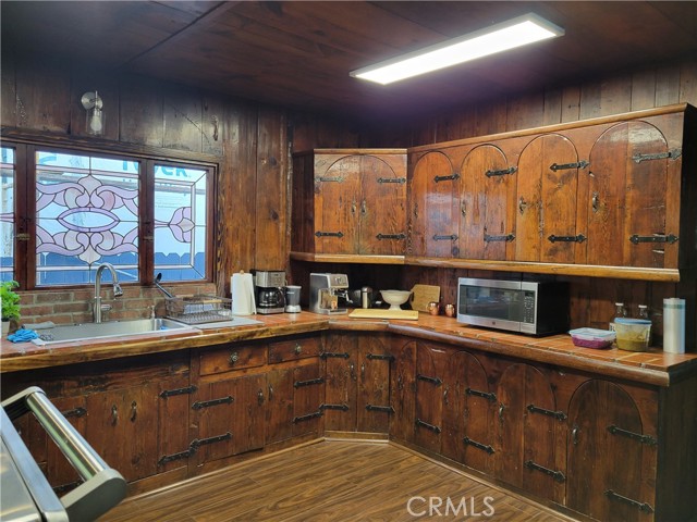 Detail Gallery Image 11 of 27 For 1434 N Genesee Ave, Los Angeles,  CA 90046 - 5 Beds | 2 Baths