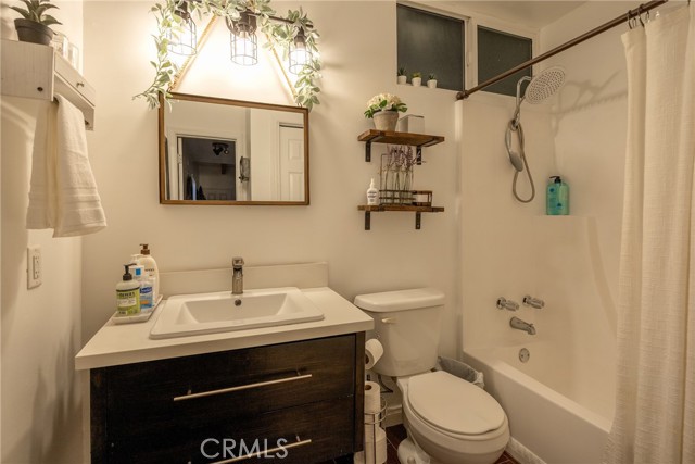 Detail Gallery Image 20 of 27 For 833 E Big Bear Bld, Big Bear City,  CA 92314 - 2 Beds | 1 Baths