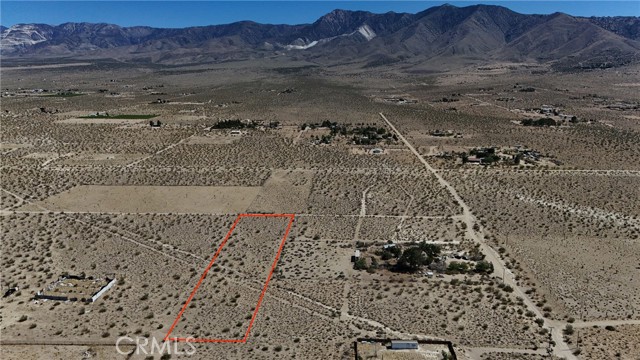 753 Yucca Street, Lucerne Valley CA: https://media.crmls.org/medias/fa41d908-d84f-478f-8cea-c0f8a96be2e9.jpg