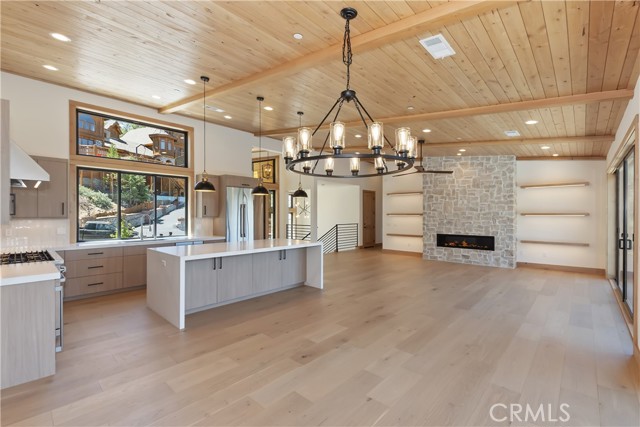 40564 Ironwood Road, Big Bear Lake CA: https://media.crmls.org/medias/fa42908a-b708-4b2d-a58b-66d9b81fc389.jpg