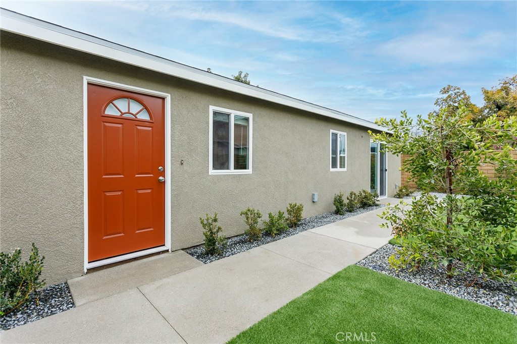 MLS #OC25147950 img 14