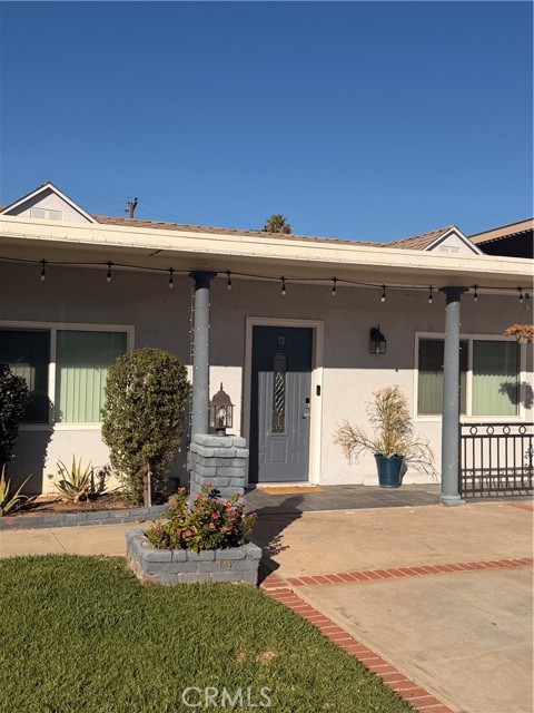 Detail Gallery Image 4 of 33 For 18631 Warren, Tustin,  CA 92780 - 2 Beds | 2 Baths