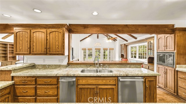 Detail Gallery Image 16 of 73 For 1141 Rodeo Rd, Arcadia,  CA 91006 - 6 Beds | 4/2 Baths