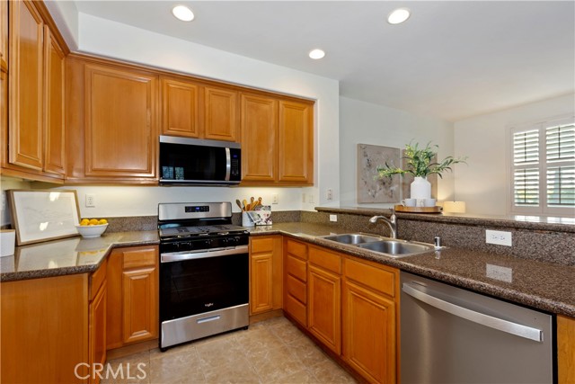 Detail Gallery Image 3 of 35 For 7733 Hess Pl #2,  Rancho Cucamonga,  CA 91739 - 3 Beds | 2/1 Baths
