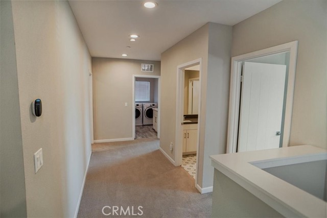 Detail Gallery Image 11 of 16 For 15605 W Lilli Way, Van Nuys,  CA 91406 - 4 Beds | 3 Baths