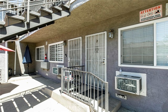 6923 Ben Avenue, North Hollywood CA: https://media.crmls.org/medias/fa438392-7fd4-43ca-a1f7-cbb5d57c13dc.jpg