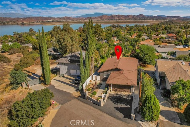 33230 Hollister, Lake Elsinore CA: https://media.crmls.org/medias/fa43842b-40a5-494d-9144-485715b4ce29.jpg