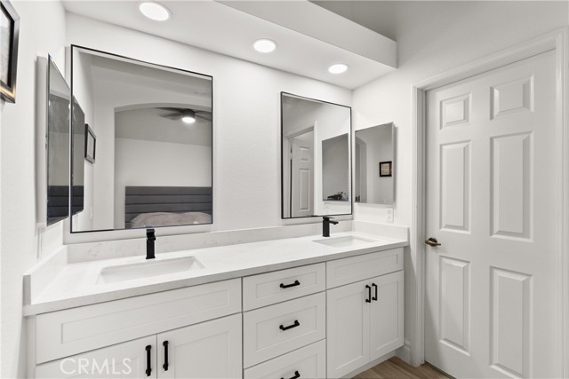 5650 Harvest Way, Yorba Linda CA: https://media.crmls.org/medias/fa43e5bd-f3cd-49e3-94cf-ca333310d3a7.jpg
