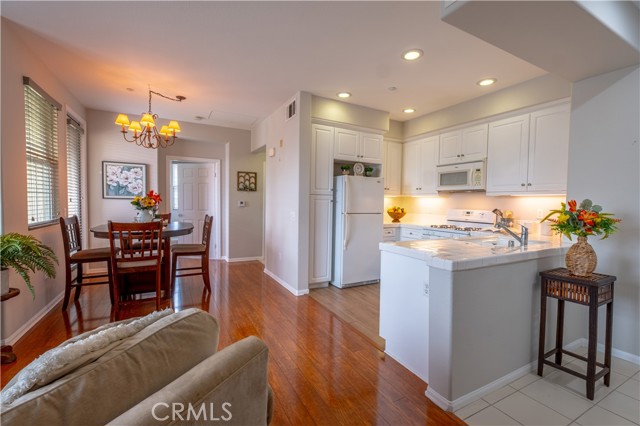 Detail Gallery Image 7 of 20 For 13429 Cascade Ct, Cerritos,  CA 90703 - 1 Beds | 1 Baths