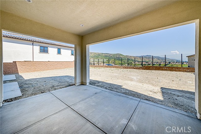 Detail Gallery Image 31 of 38 For 20138 W Galway Ln, Porter Ranch,  CA 91326 - 5 Beds | 5/1 Baths