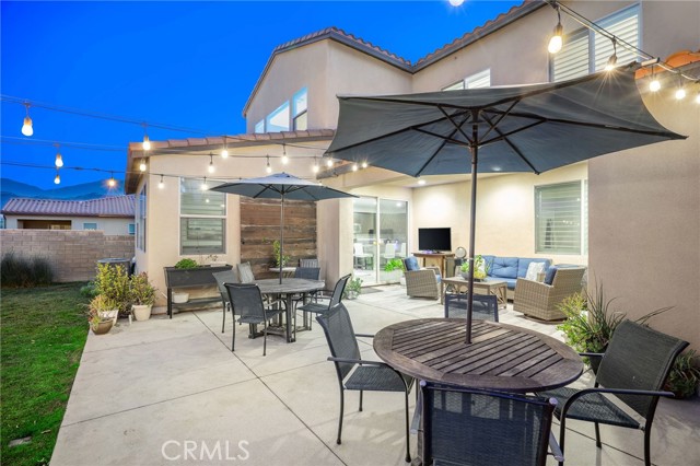 25140 Golden Maple Drive, Canyon Country CA: https://media.crmls.org/medias/fa4560f4-aa55-4231-85c5-1c2d8ac284d0.jpg