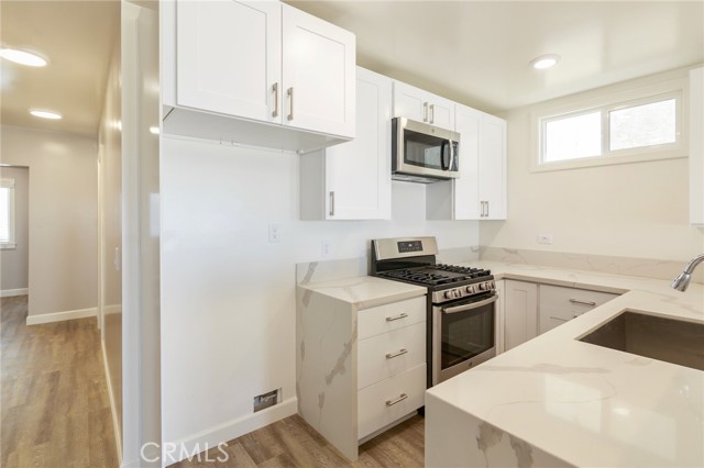 1836 The Strand, Hermosa Beach CA: https://media.crmls.org/medias/fa45bb69-6f00-4a66-8836-d316639aa940.jpg