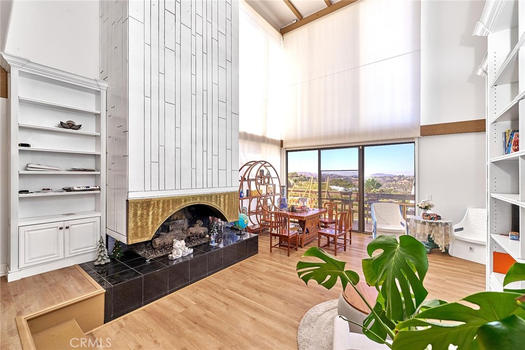 MLS #WS25235049 image #10