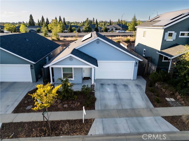 Detail Gallery Image 1 of 1 For 2892 Pin Oak Ln, Chico,  CA 95928 - 3 Beds | 2 Baths