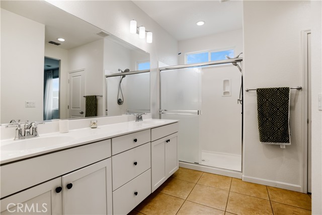 Detail Gallery Image 12 of 18 For 2457 Freestone Dr, Merced,  CA 95340 - 3 Beds | 2 Baths