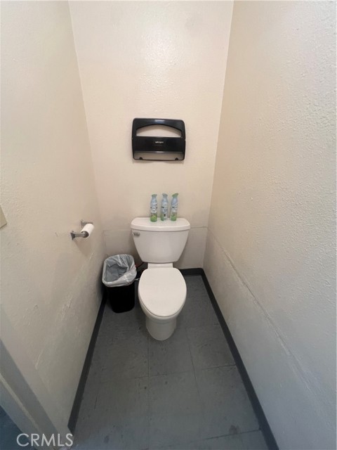4306 W Victory Blvd / Unit - B Boulevard, Burbank, California 91505, ,Commercial Lease,For Rent,4306 W Victory Blvd / Unit - B Boulevard,CRBB25052999