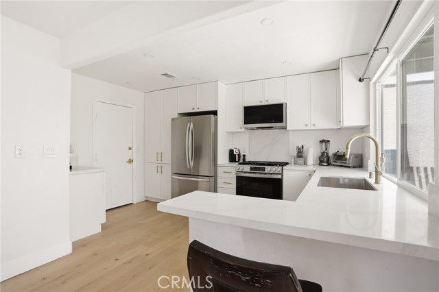 Detail Gallery Image 10 of 25 For 1635 Carmel Circle West, Upland,  CA 91784 - 2 Beds | 2 Baths