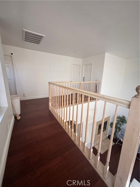 Detail Gallery Image 10 of 19 For 8043 Tuscany St, Fontana,  CA 92336 - 5 Beds | 3 Baths