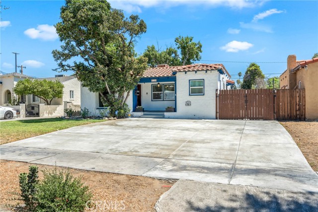 3139 N E St, San Bernardino, CA 92405