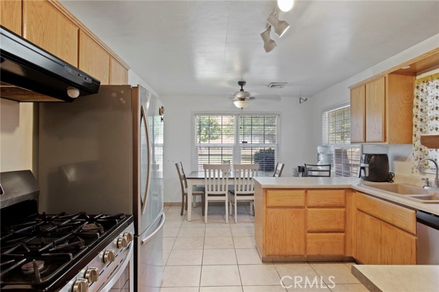 Detail Gallery Image 12 of 38 For 1900 Ashwood Dr, Merced,  CA 95340 - 3 Beds | 1 Baths