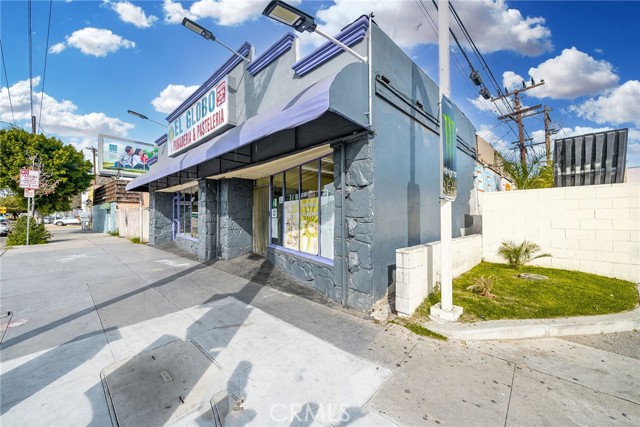 4611 E Olympic Boulevard, East Los Angeles, California 90022, ,Commercial Sale,For Sale,4611 E Olympic Boulevard,CRPW23019013