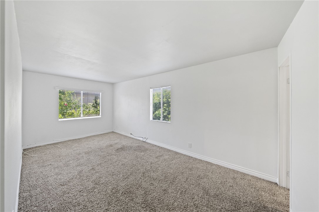 Detail Gallery Image 25 of 39 For 7321 Lennox Ave #F5,  Van Nuys,  CA 91405 - 2 Beds | 2/1 Baths