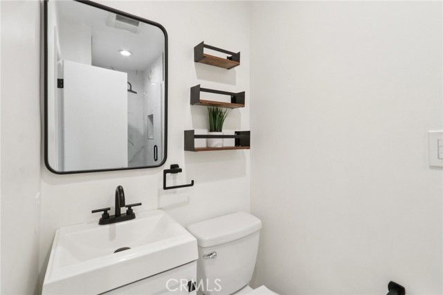 13340 Aetna Street, Valley Glen CA: https://media.crmls.org/medias/fa4c96de-bbf4-44f2-bfe2-f41f875f5472.jpg
