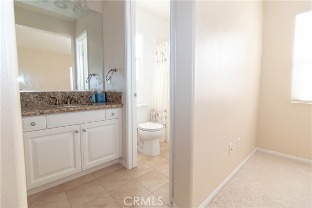 Detail Gallery Image 8 of 11 For 77 Canal, Irvine,  CA 92620 - 2 Beds | 2/1 Baths