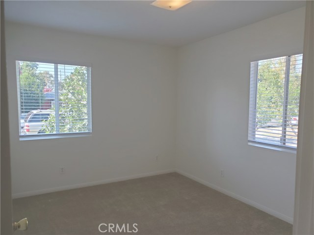 17961 Lull Street, Reseda CA: https://media.crmls.org/medias/fa4d9acd-2619-40a9-a702-3674a564c18b.jpg