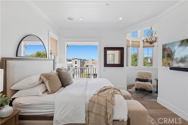 Detail Gallery Image 16 of 31 For 718 Poinsettia, Corona Del Mar,  CA 92625 - 3 Beds | 3/1 Baths