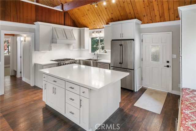 784 Bishorn Drive, Lake Arrowhead, CA, 92352 784 Bishorn Drive, Lake Arrowhead, CA, 92352